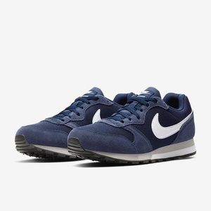 Nike MD Runner 2 Size US 10.5 Mens navy suede and mesh sneaker
